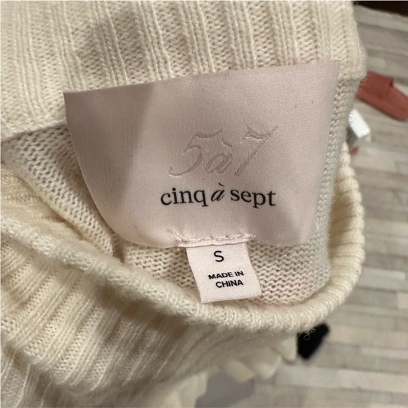 Cinq a Sept 5a7 Palomino Pullover Sweater Ribbed Ruffle Mock Neck Ivory Sz S - Picture 3 of 5